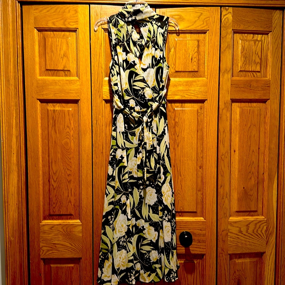 Size 6 White House black market party midi dress